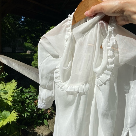 CBR halter shoulder sheet lined top. Pretty. Size small. - Picture 7 of 7